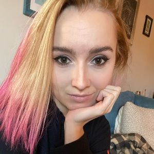 Meet your Posher, Abbie